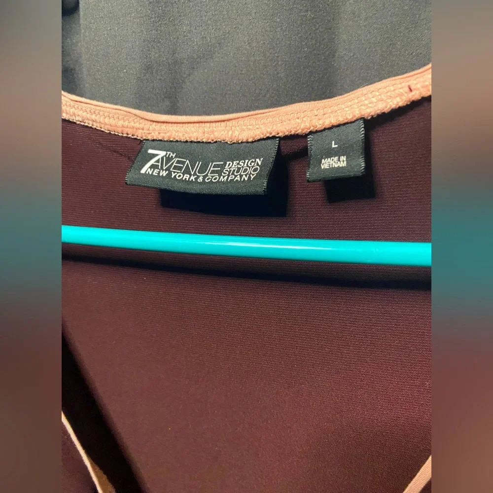 New York & Co Long Sleeve Blouse - Picture 3 of 4